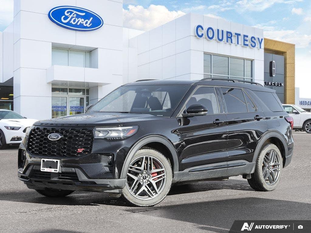 2025 Ford Explorer ST AWD
