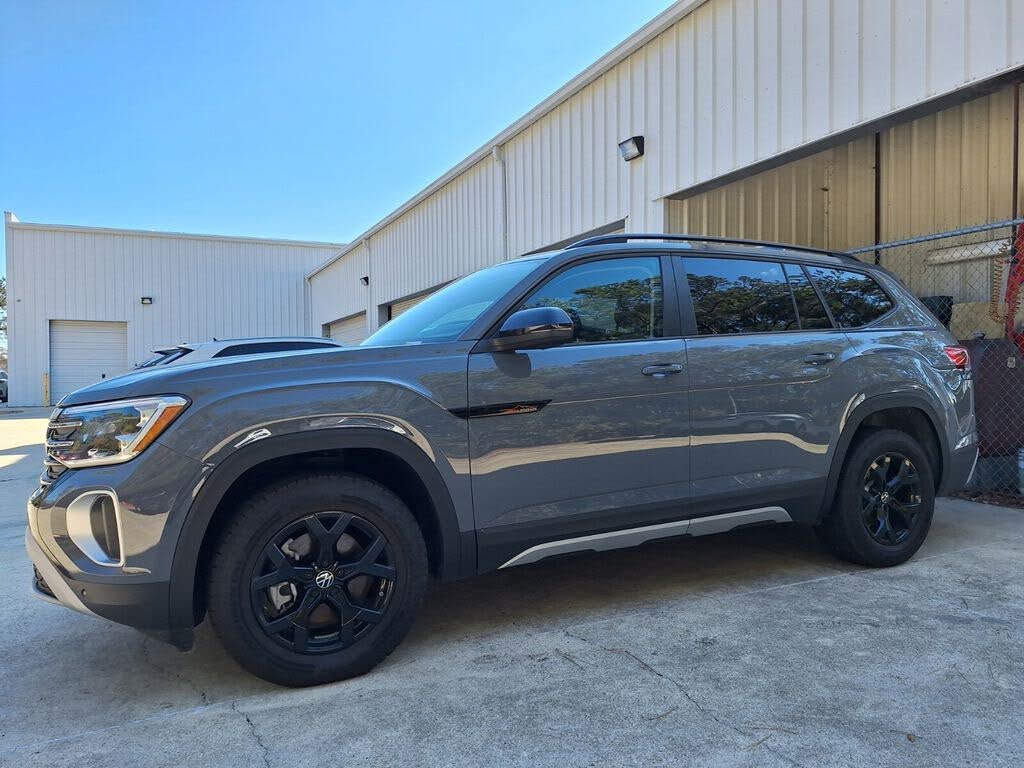 2025 Volkswagen Atlas Peak Edition 4Motion