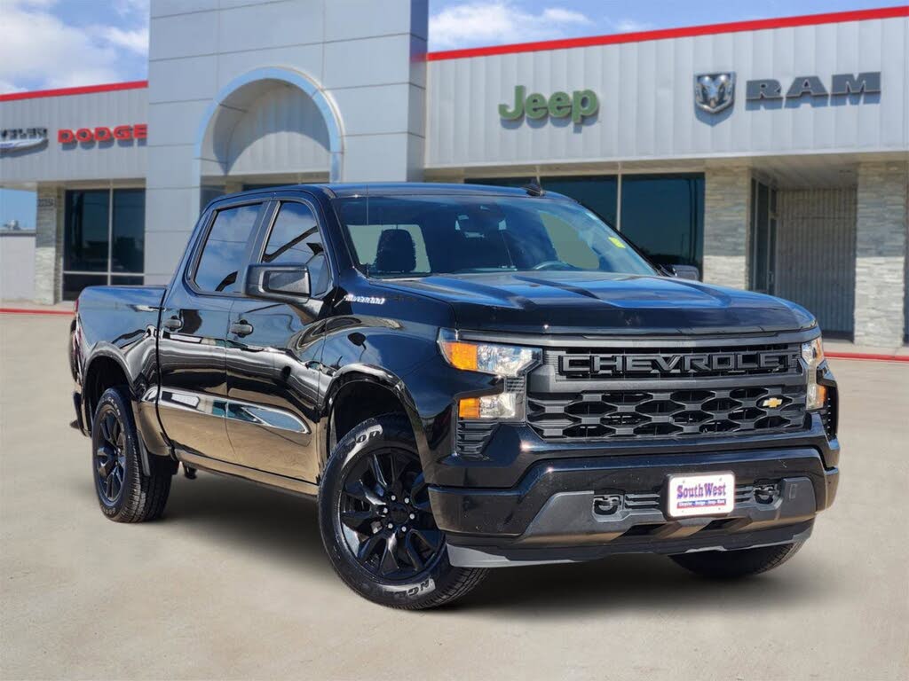 2022 Chevrolet Silverado 1500 Custom Crew Cab RWD