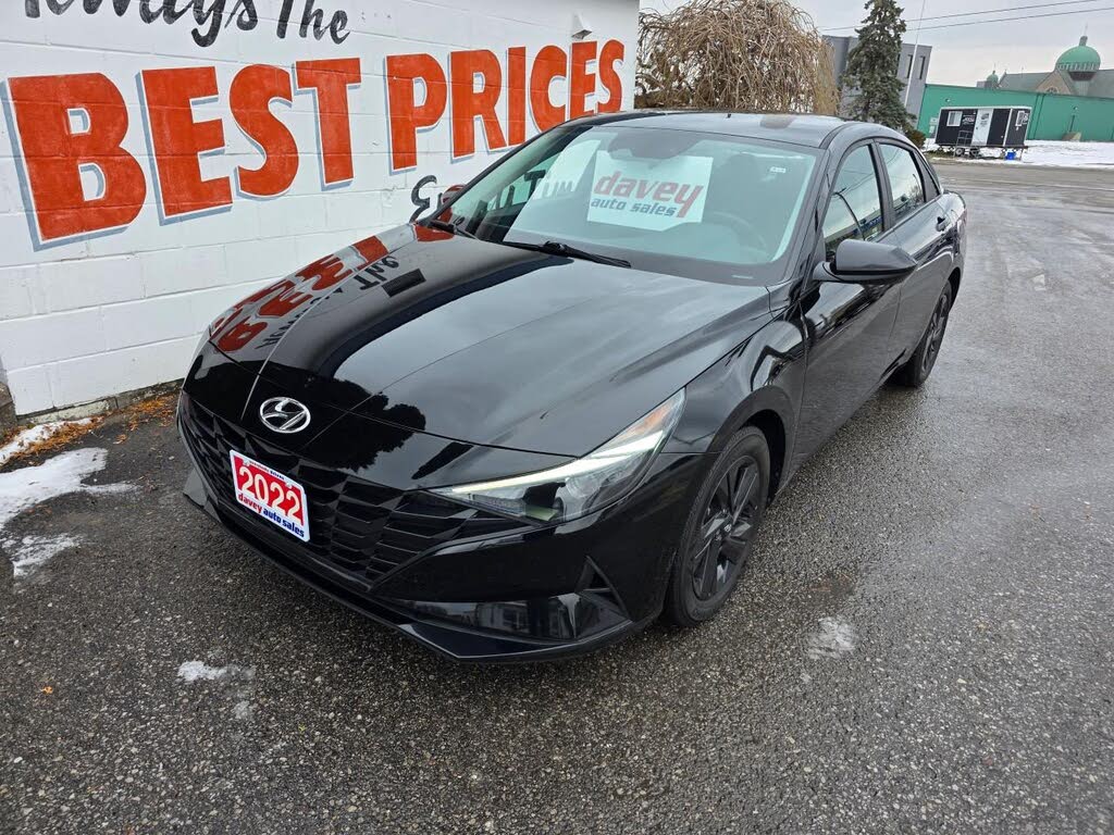 2022 Hyundai Elantra Preferred FWD
