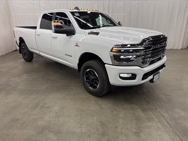 2026 RAM 3500 Laramie Crew Cab LB 4WD