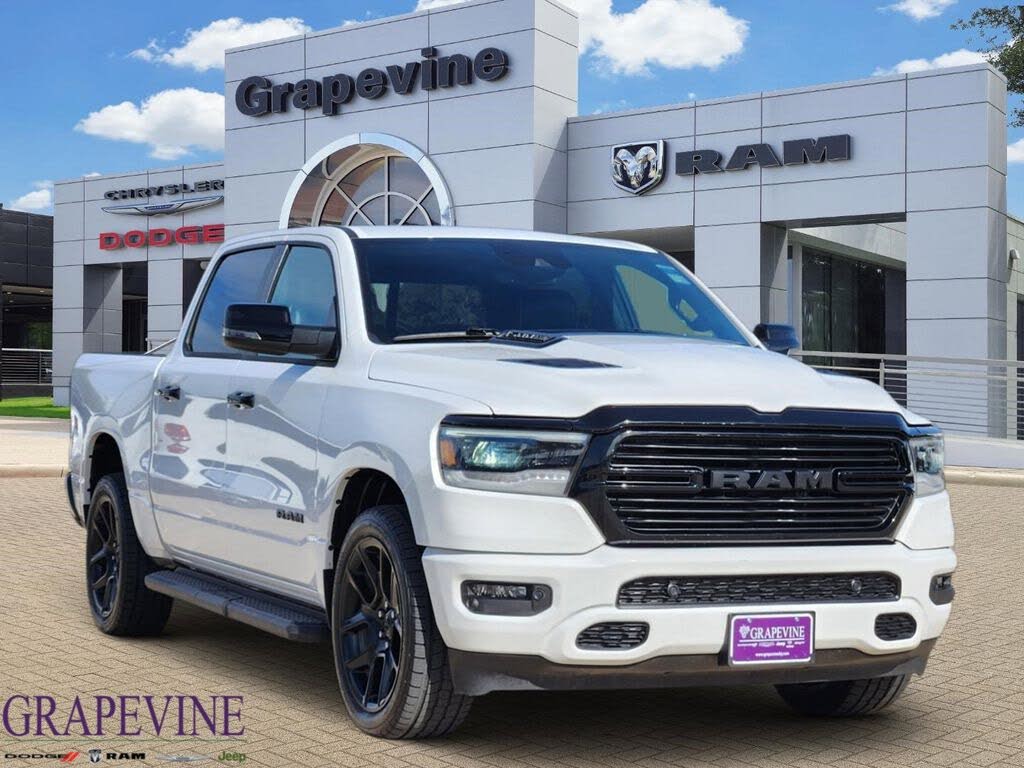 2023 RAM 1500 Laramie Crew Cab 4WD