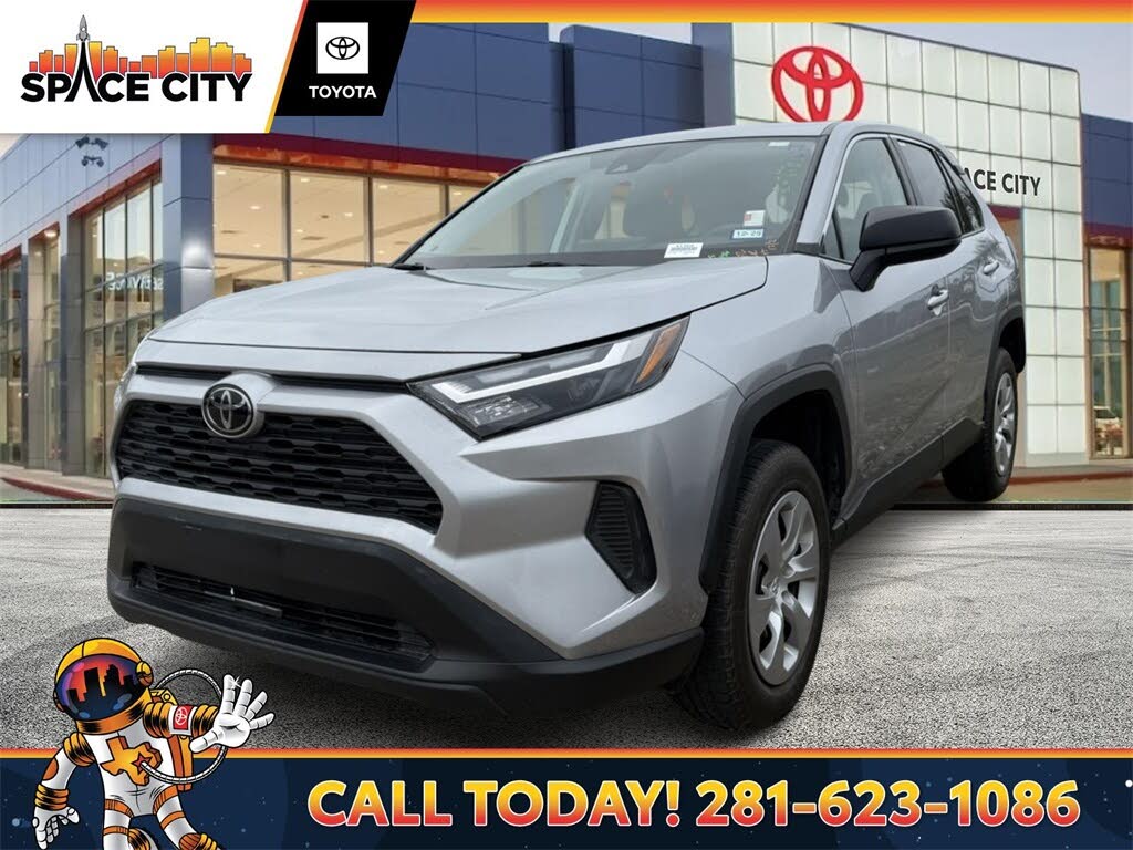 2023 Toyota RAV4 LE FWD