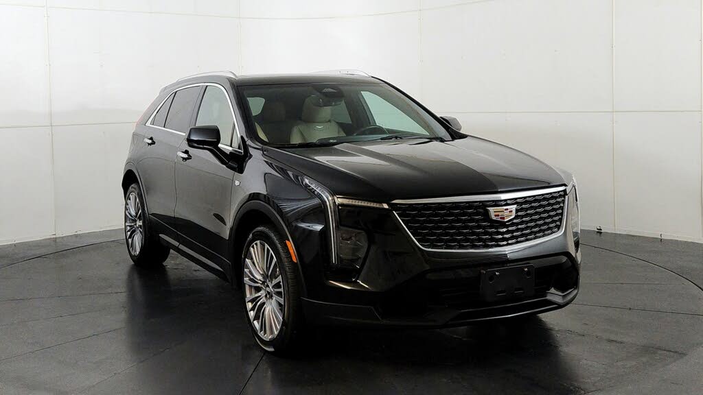 2024 Cadillac XT4 Premium Luxury AWD