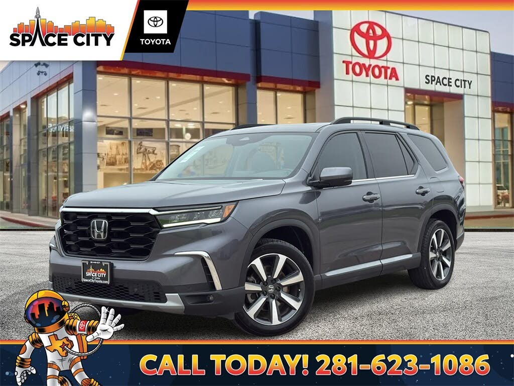 2024 Honda Pilot Touring FWD