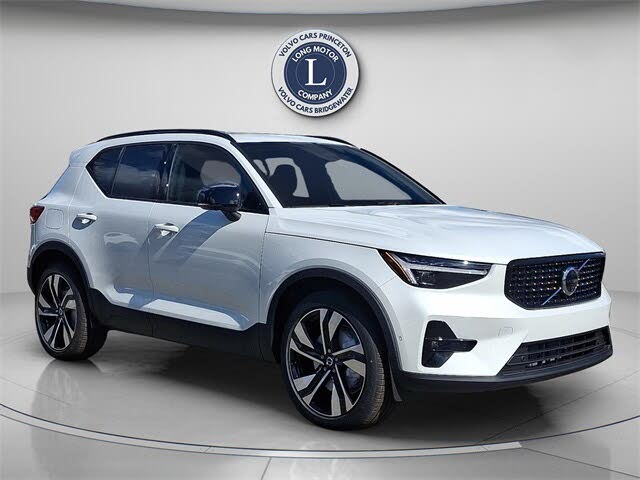 2026 Volvo XC40 B5 Ultra AWD