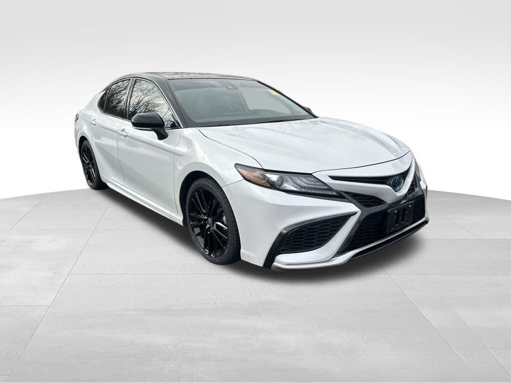 2024 Toyota Camry Hybrid XSE FWD