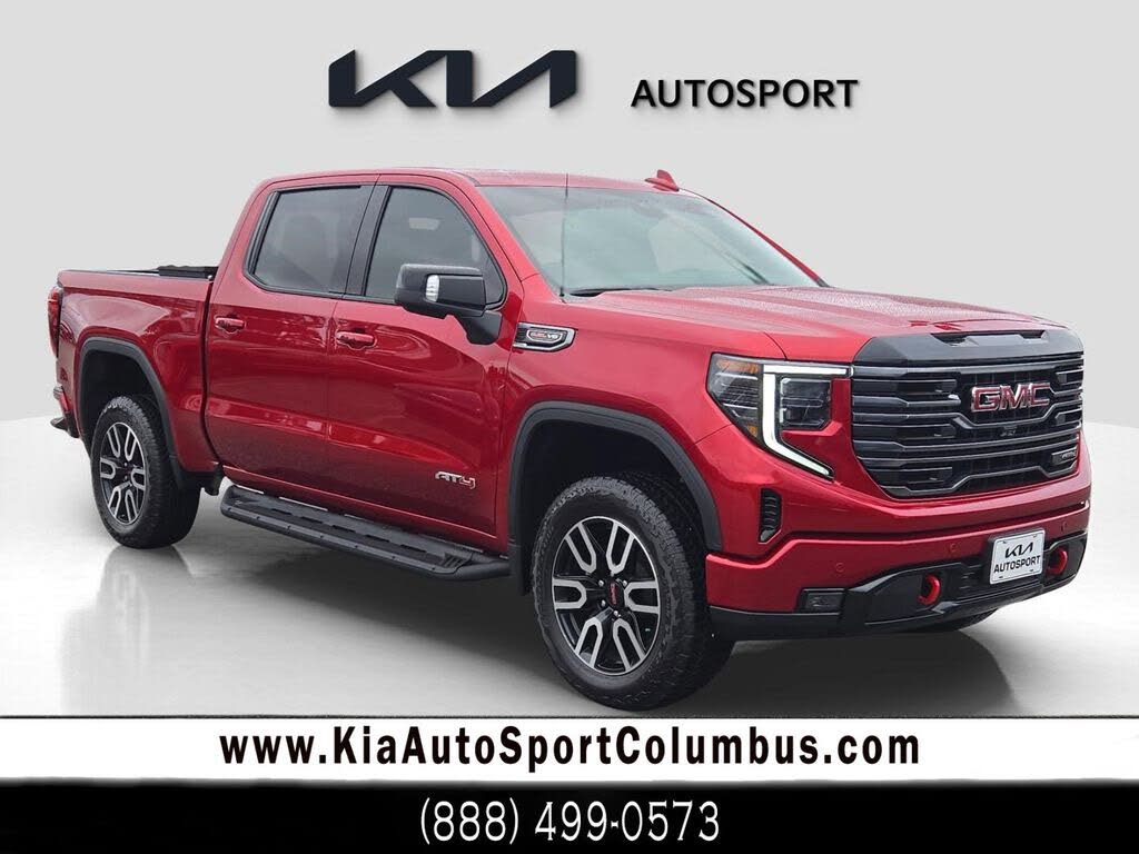 2025 GMC Sierra 1500 AT4 Crew Cab 4WD