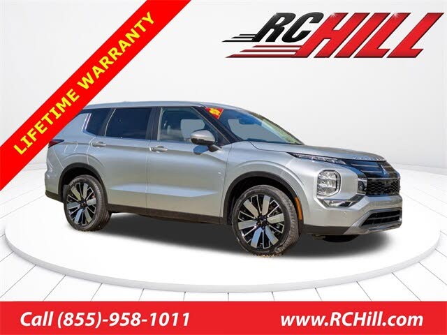 2025 Mitsubishi Outlander SE FWD