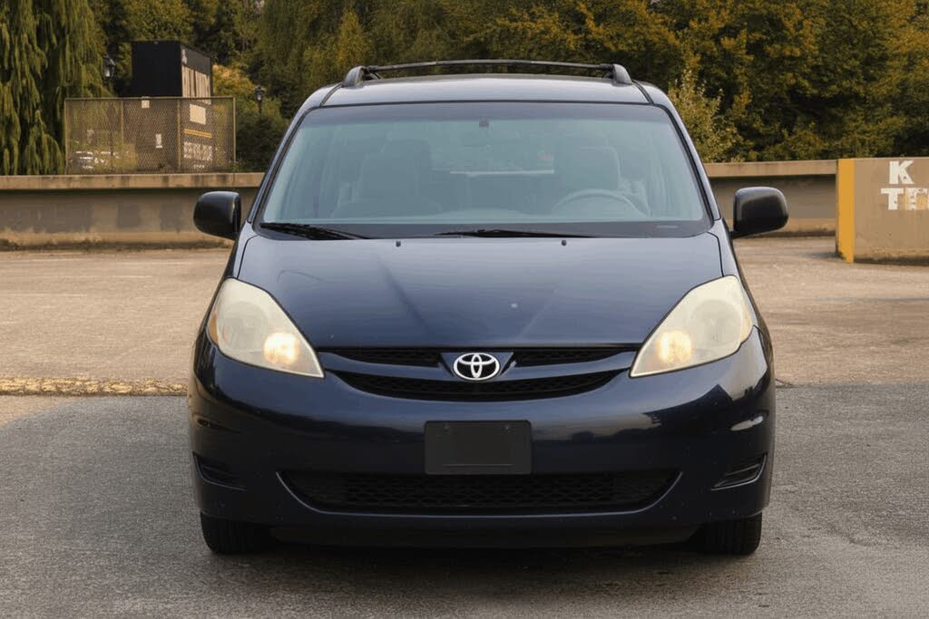 2006 Toyota Sienna CE 7-Passenger