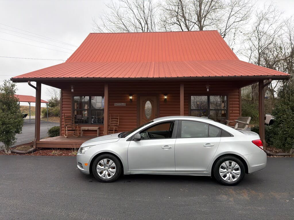 2015 Chevrolet Cruze LS Sedan FWD