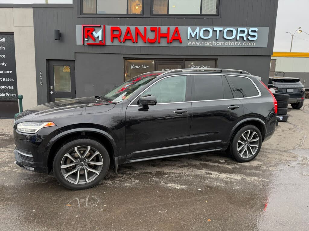 2018 Volvo XC90 T6 Momentum AWD