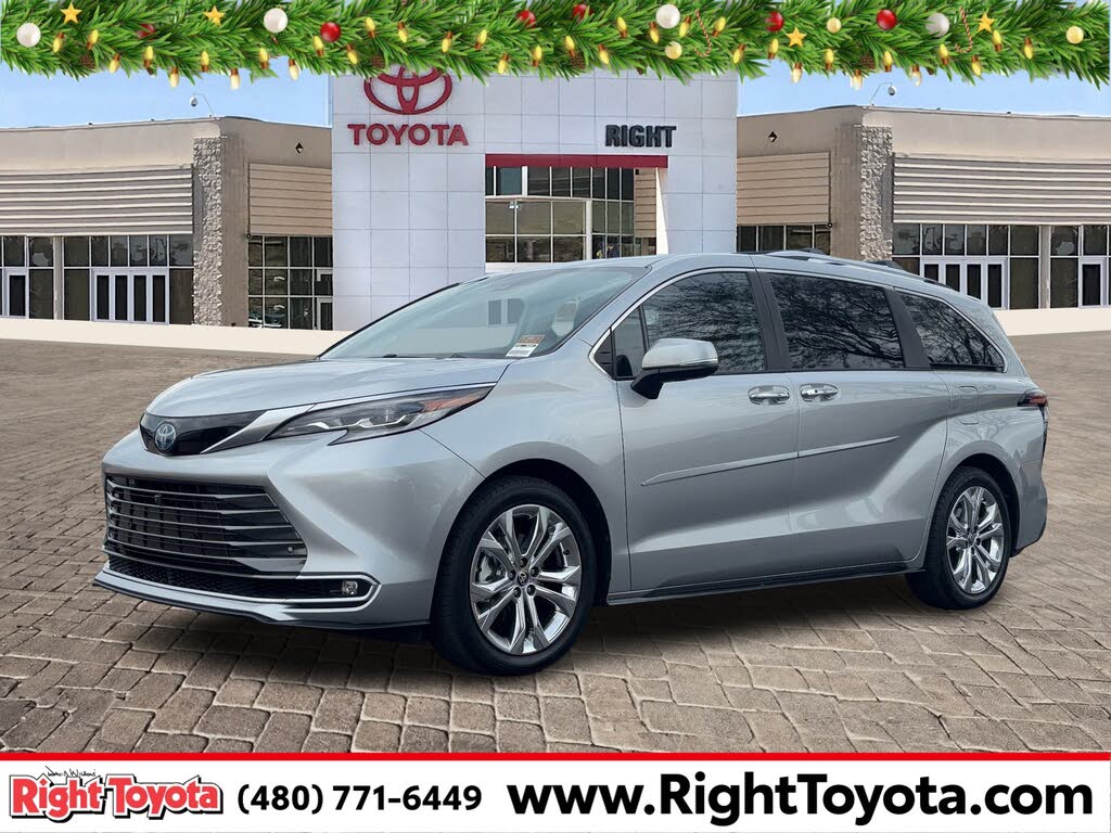 2022 Toyota Sienna Platinum 7-Passenger FWD