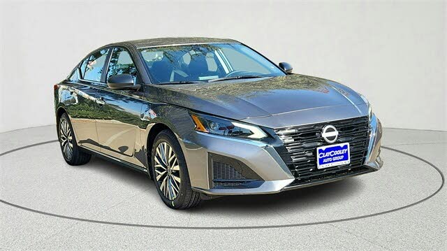 2025 Nissan Altima 2.5 SV FWD