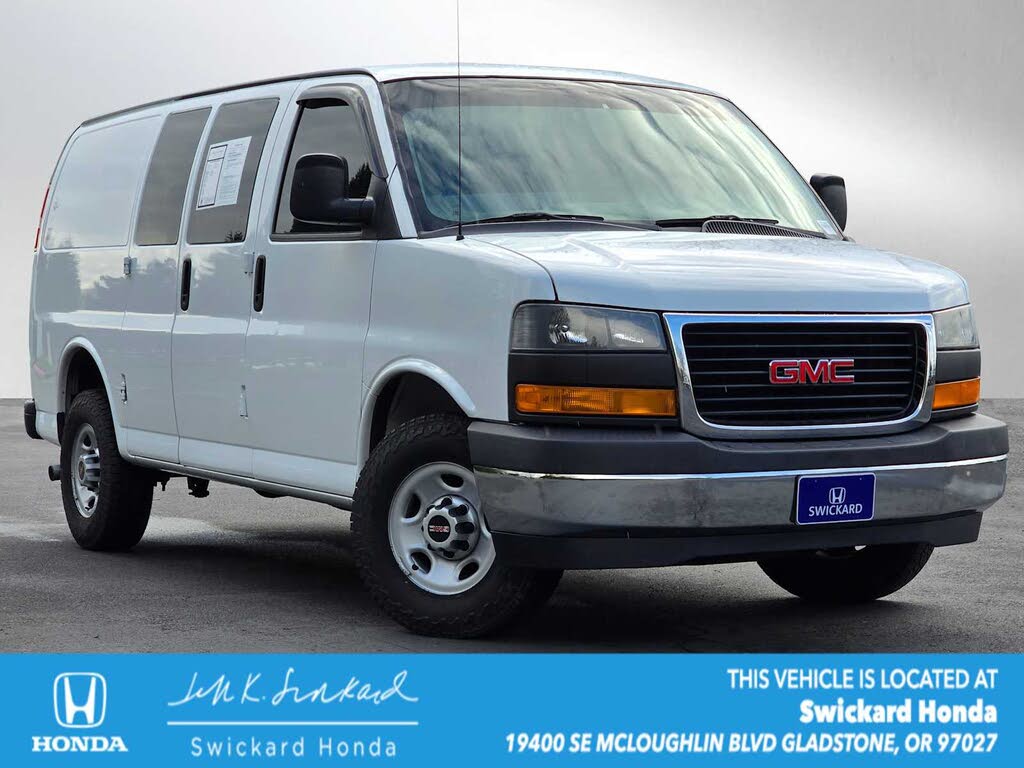 2017 GMC Savana Cargo 2500 RWD