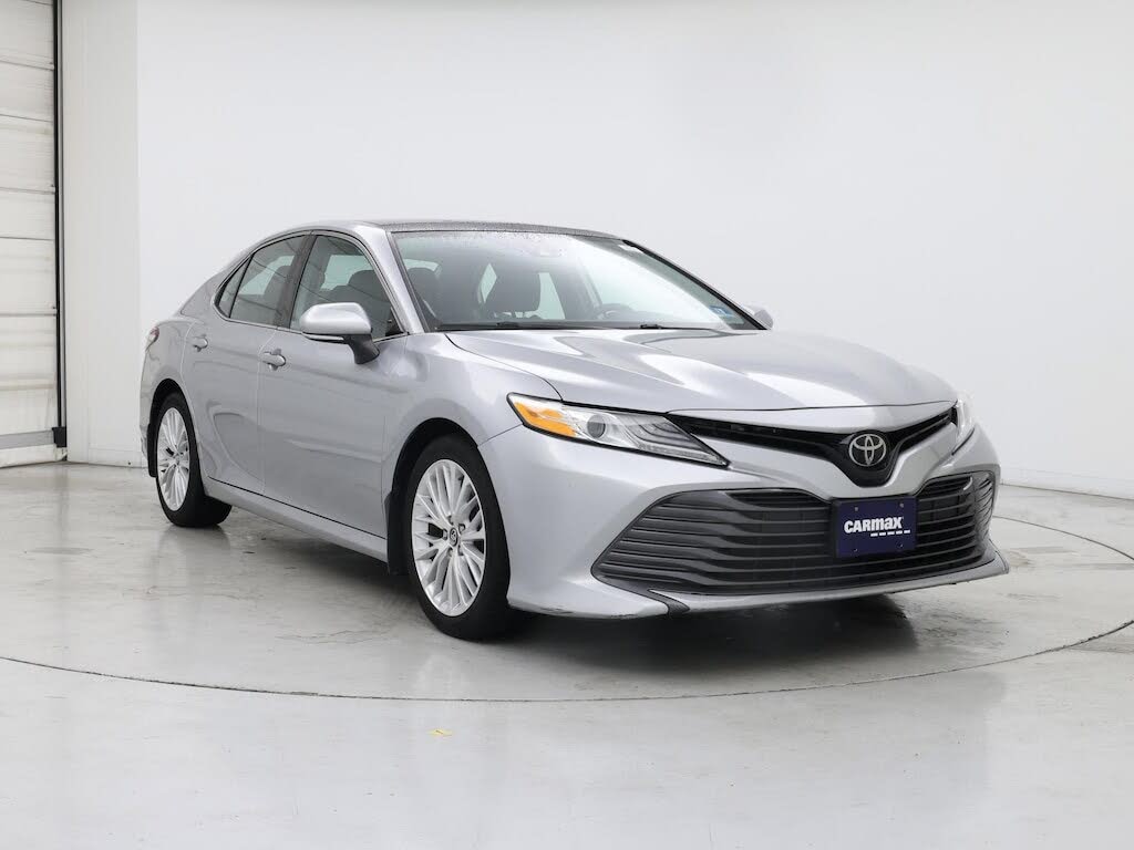 2020 Toyota Camry XLE FWD