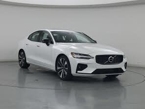 Volvo S60 B5 Momentum AWD