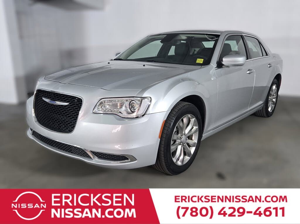 Chrysler 300 Touring AWD 2023