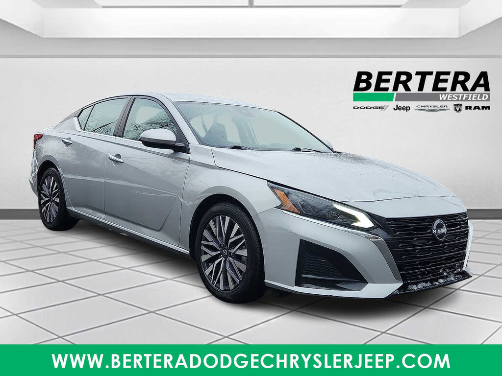 2023 Nissan Altima 2.5 SV FWD