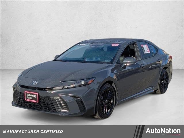 2025 Toyota Camry SE FWD