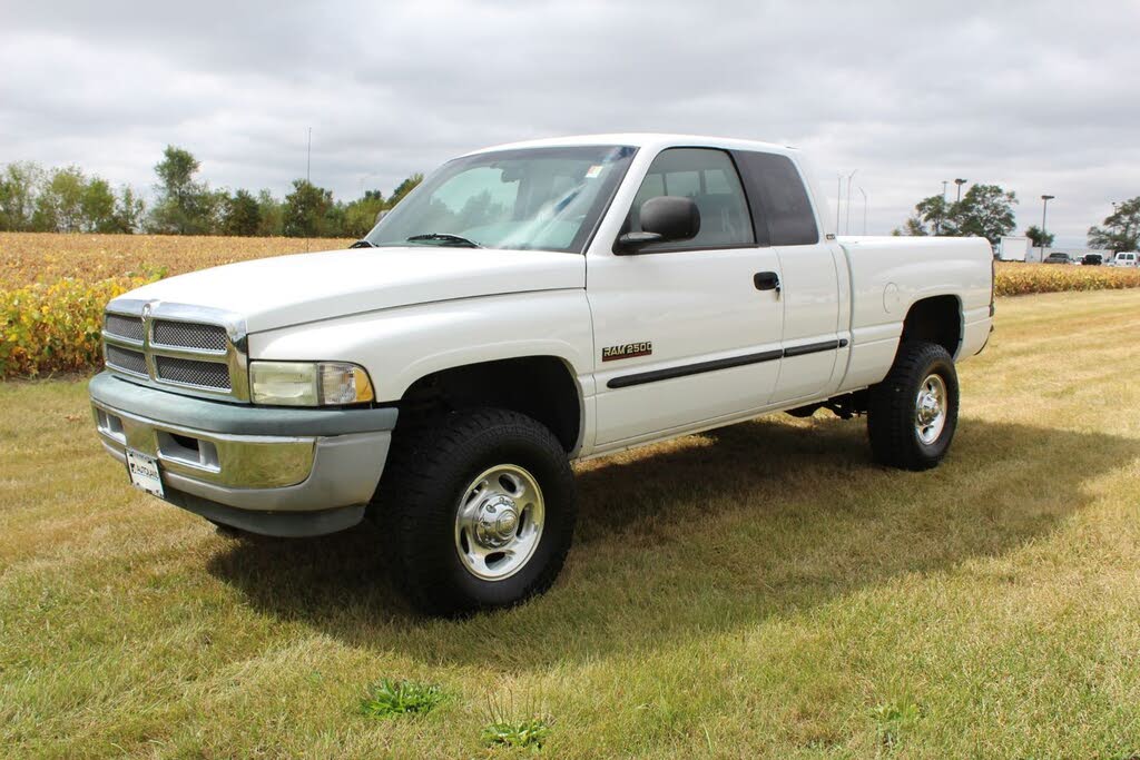 2001 Dodge RAM 2500 ST Quad Cab 4WD
