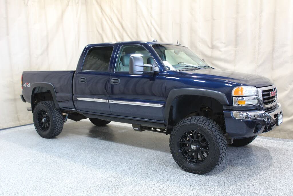 2005 GMC Sierra 2500HD 4 Dr SLT 4WD Crew Cab SB HD