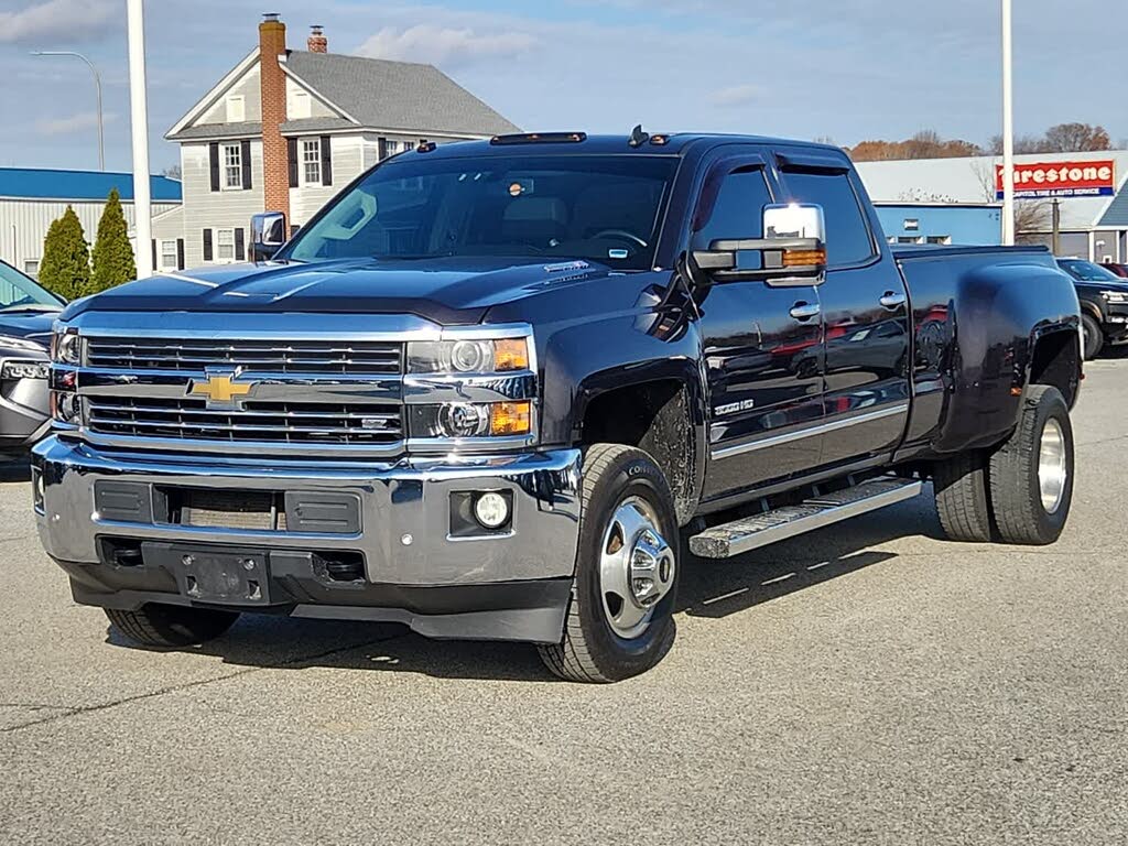 2015 Chevrolet Silverado 3500HD LTZ Crew Cab 4WD