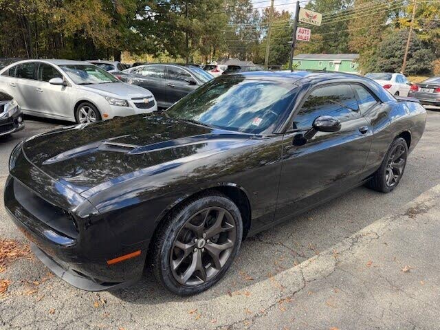 2018 Dodge Challenger SXT Plus RWD