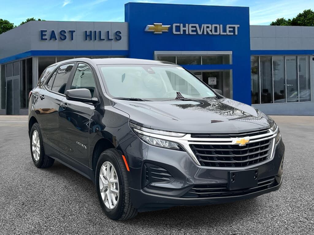 2022 Chevrolet Equinox LS AWD with 1LS