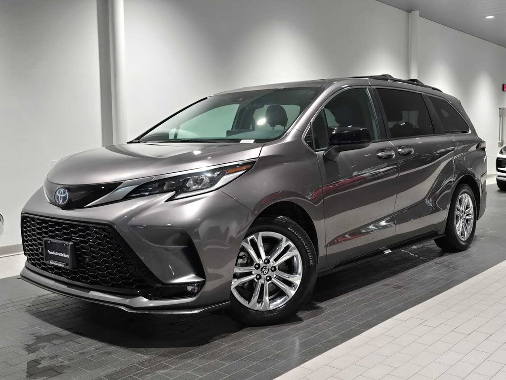 2022 Toyota Sienna XSE 7-Passenger AWD