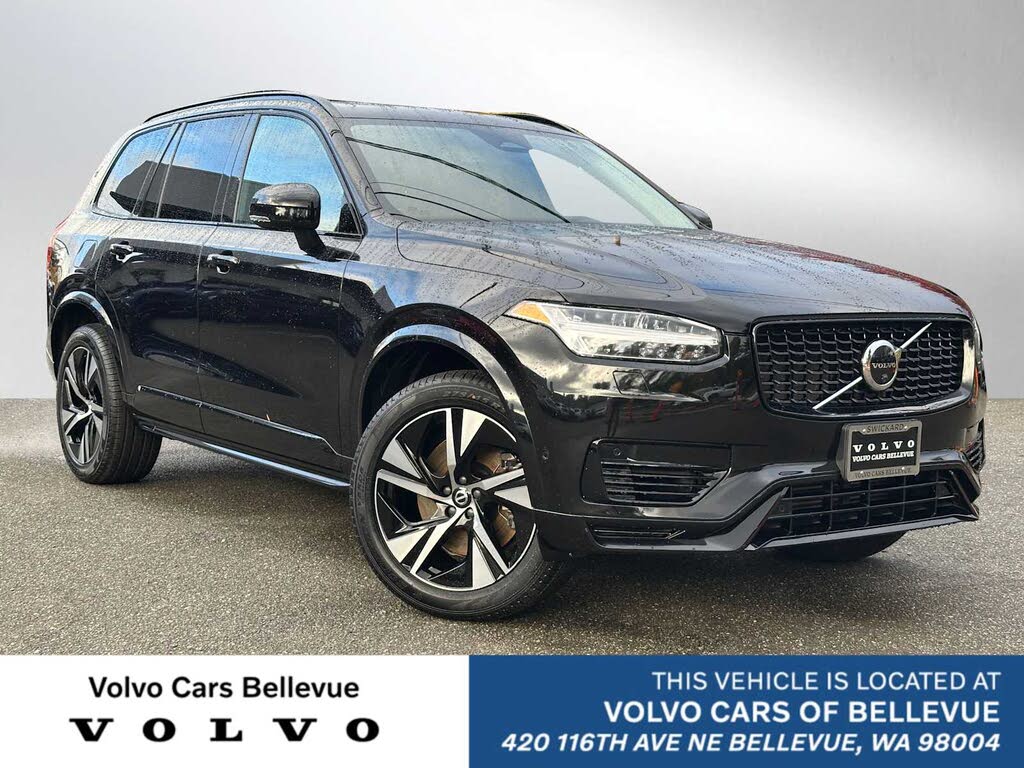 2023 Volvo XC90 Recharge T8 Plus Dark Theme eAWD