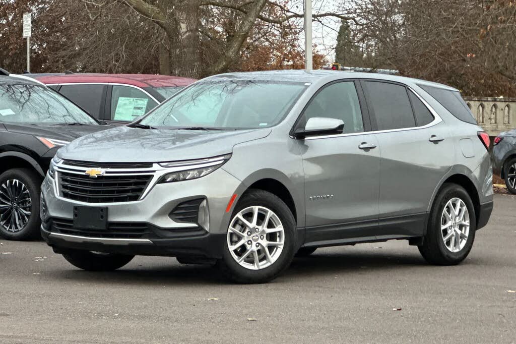 2024 Chevrolet Equinox LT FWD with 1LT