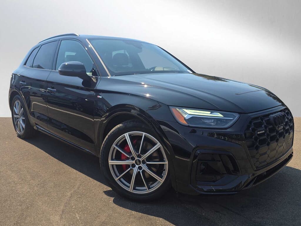 2025 Audi Q5 Hybrid Plug-in e quattro Premium Plus S Line  55 TFSI AWD