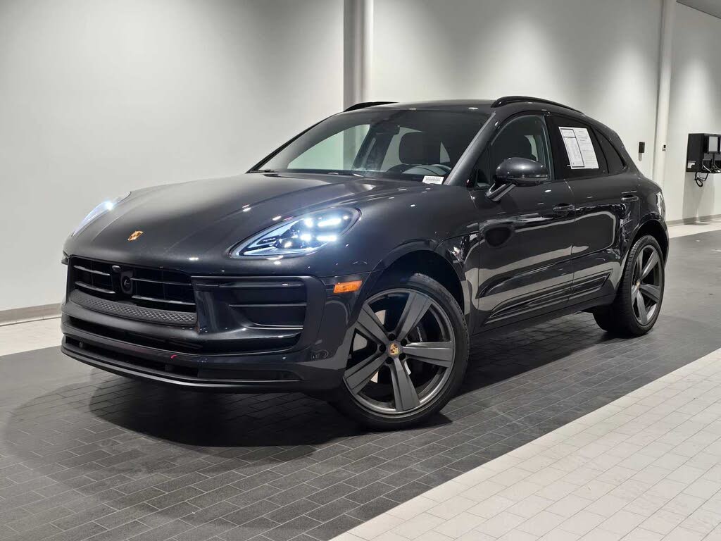 2025 Porsche Macan