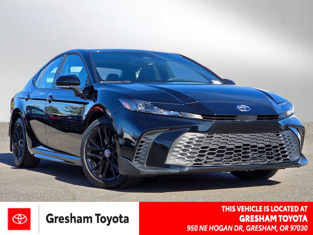 2026 Toyota Camry SE FWD