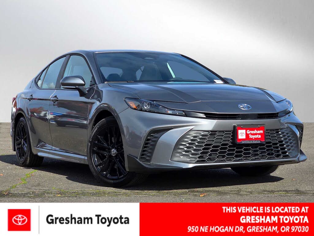 2026 Toyota Camry SE FWD