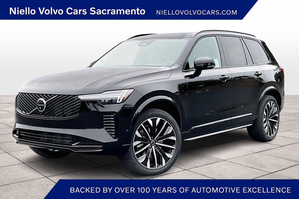 2026 Volvo XC90 B6 Ultra Dark 7-Passenger AWD