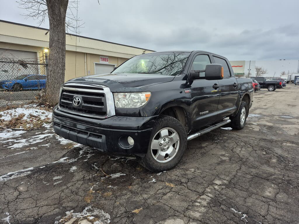 Toyota Tundra Grade 5.7L V8 CrewMax Cab 4WD 2011
