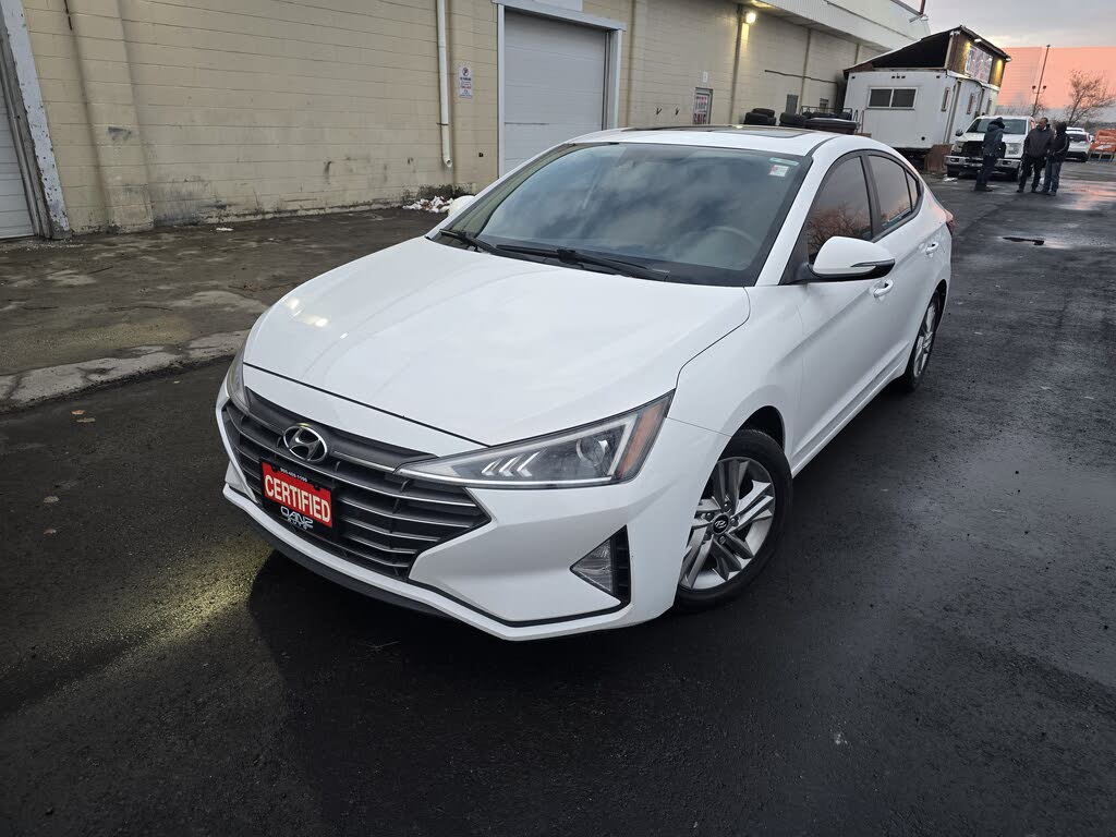 Hyundai Elantra Limited FWD 2019