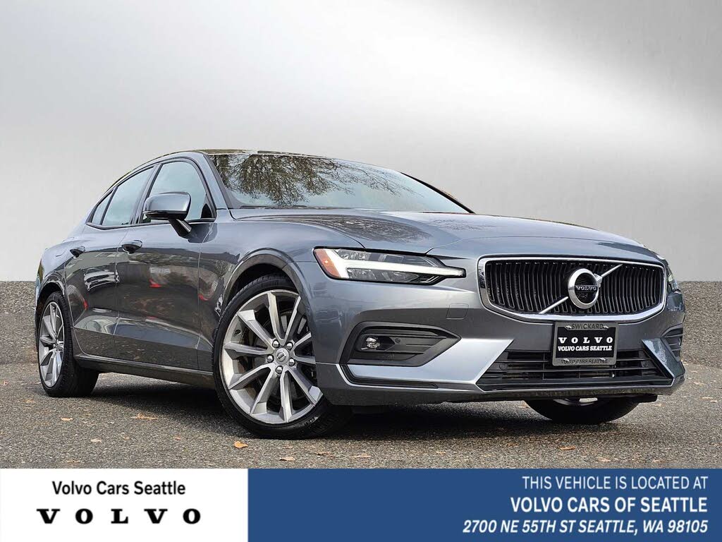2021 Volvo S60 T6 Momentum AWD