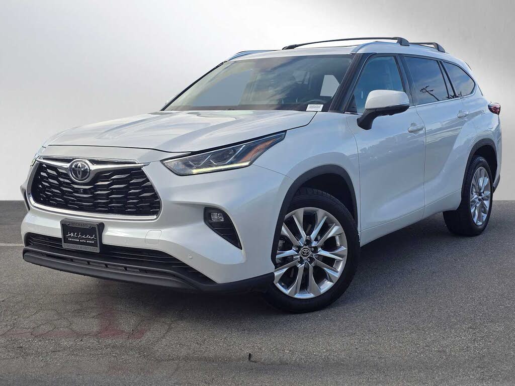 2023 Toyota Highlander Limited FWD