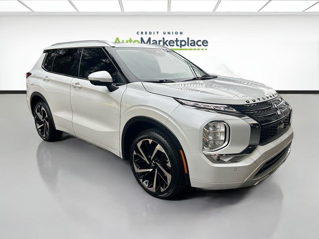 2024 Mitsubishi Outlander SEL FWD