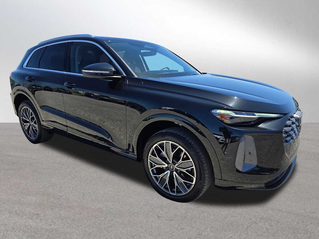 2025 Audi Q5 quattro Premium Plus 40 TFSI