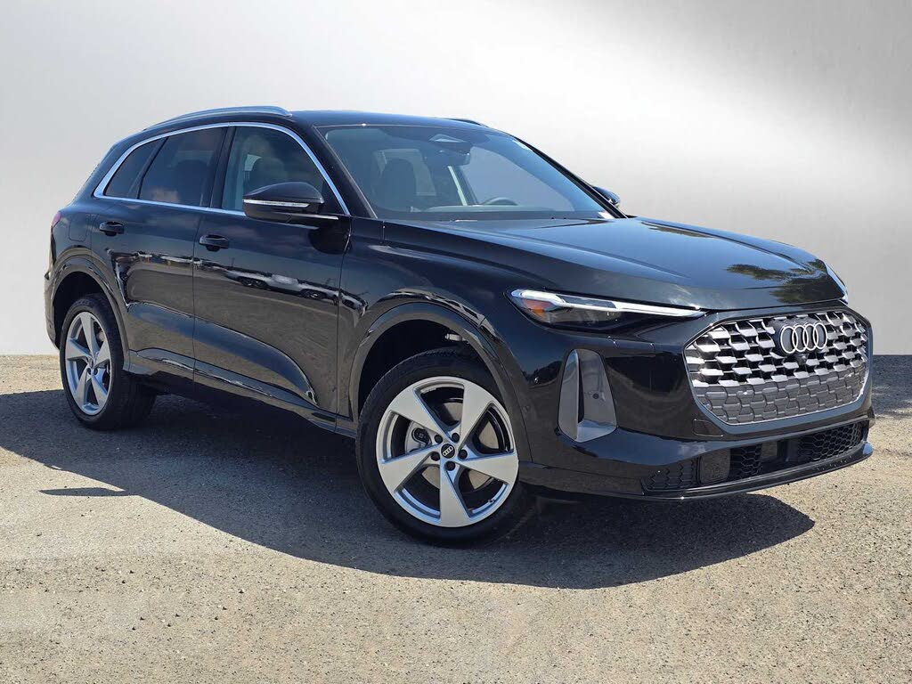 2025 Audi Q5 quattro Premium Plus 40 TFSI