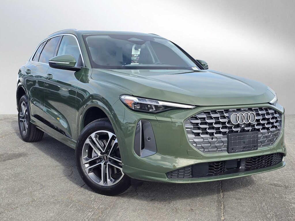 2025 Audi Q5 quattro Premium Plus 40 TFSI