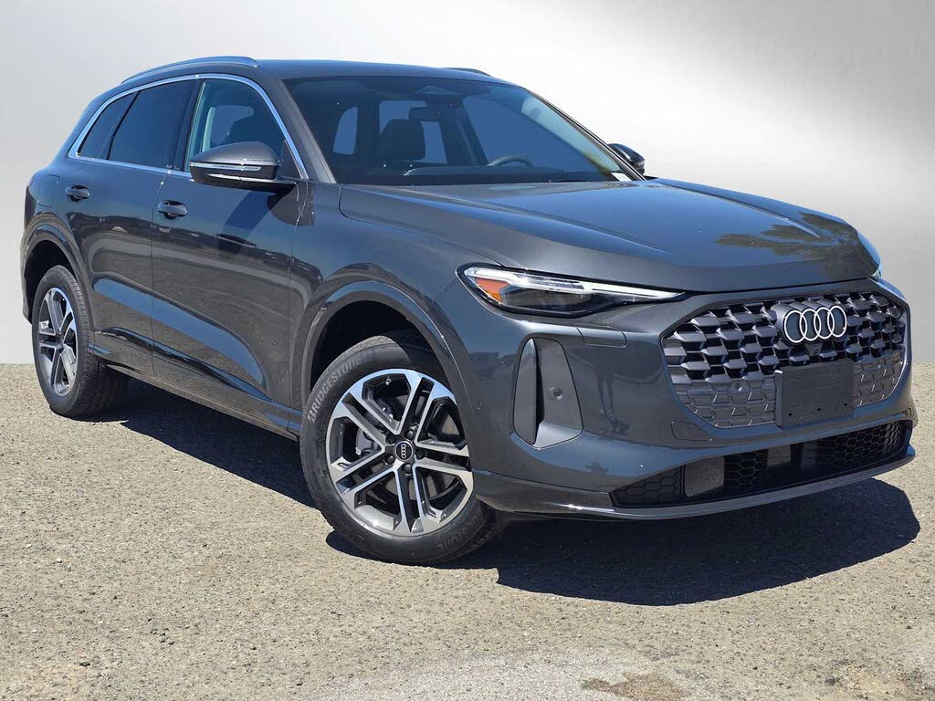 2025 Audi Q5 quattro Premium Plus 40 TFSI