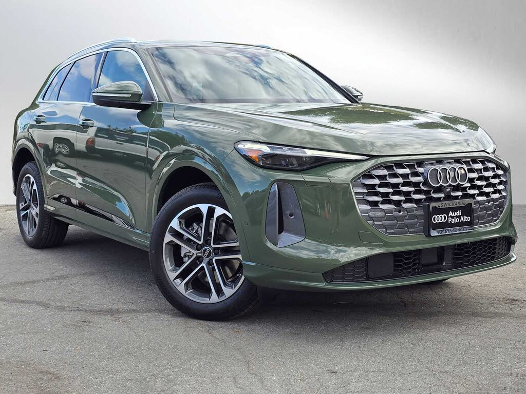 2025 Audi Q5 quattro Premium Plus 40 TFSI