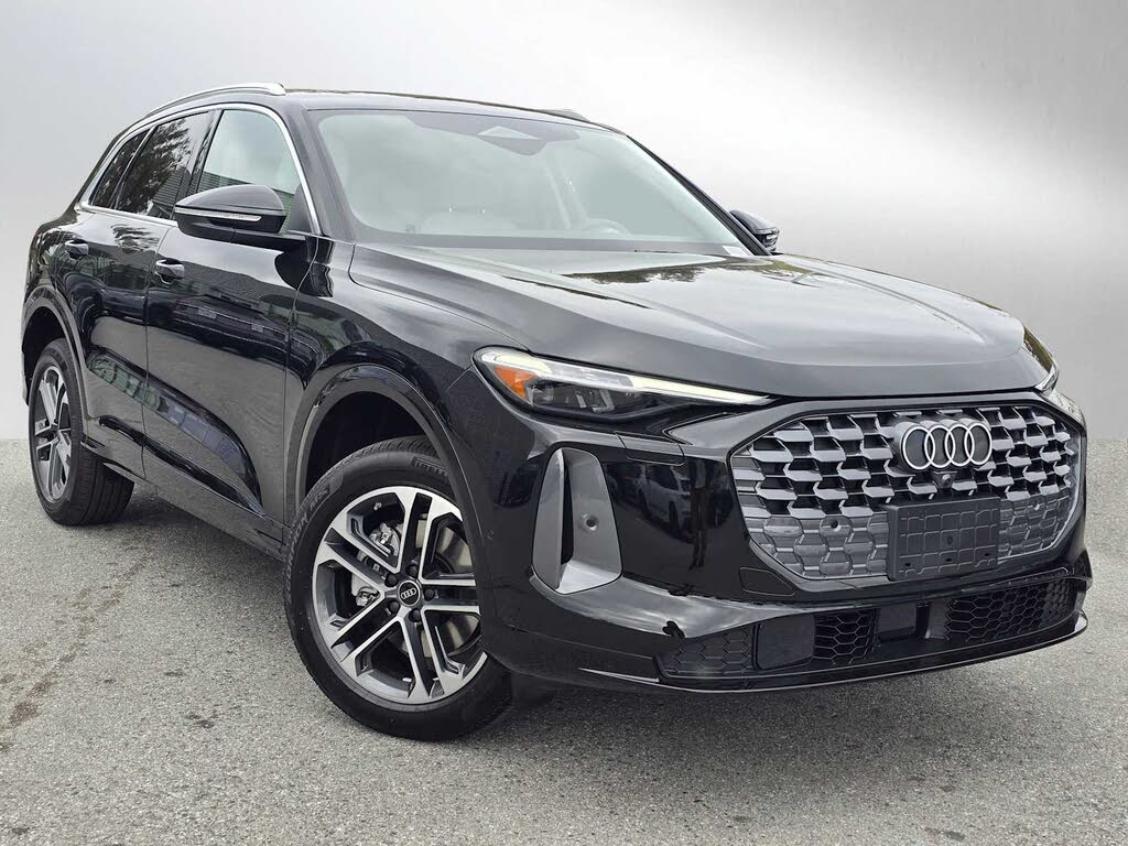 2025 Audi Q5 quattro Premium Plus 40 TFSI