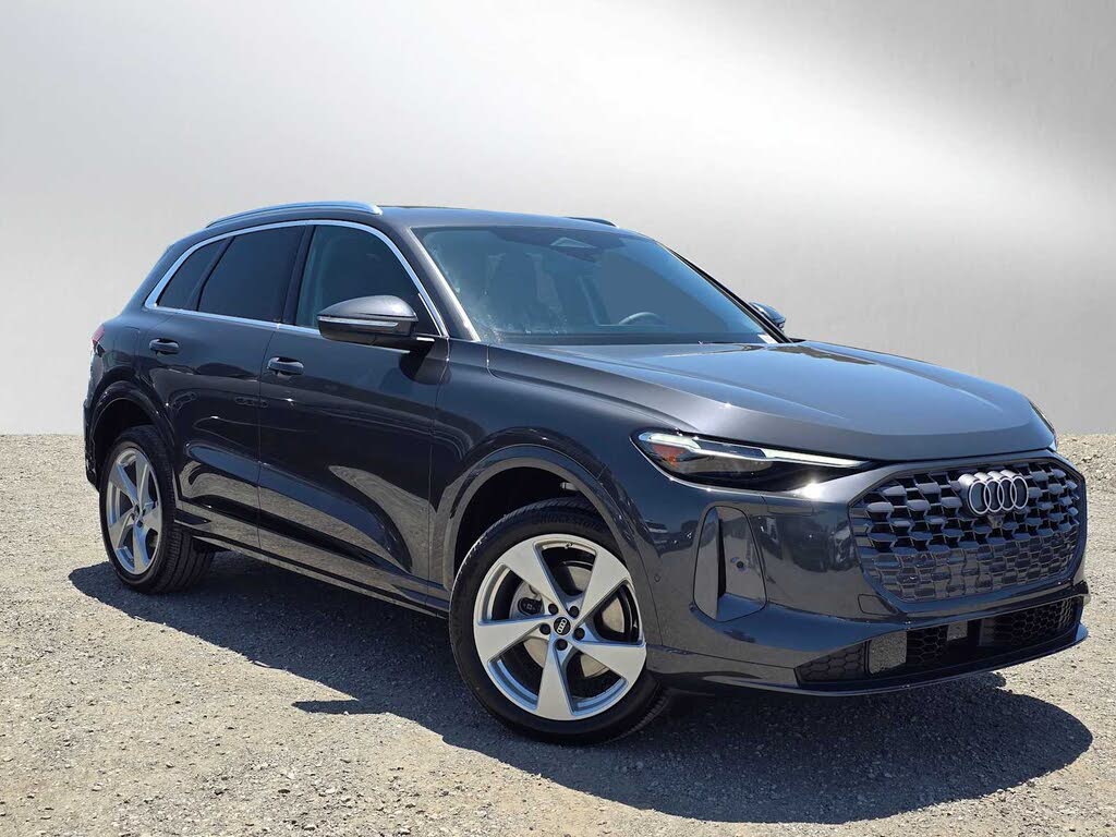 2025 Audi Q5 quattro Premium Plus 40 TFSI