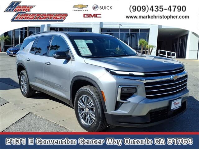 2025 Chevrolet Traverse LT FWD